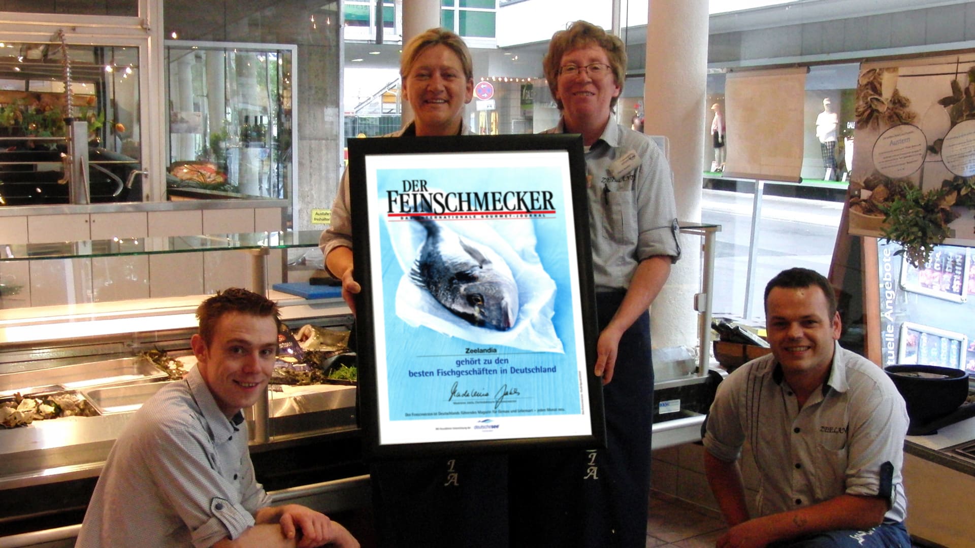 The fishmonger's on Königstraße has been awarded by Der Feinschmecker magazine for the first time and is henceforth regularly counted among Germany's best fishmongers.