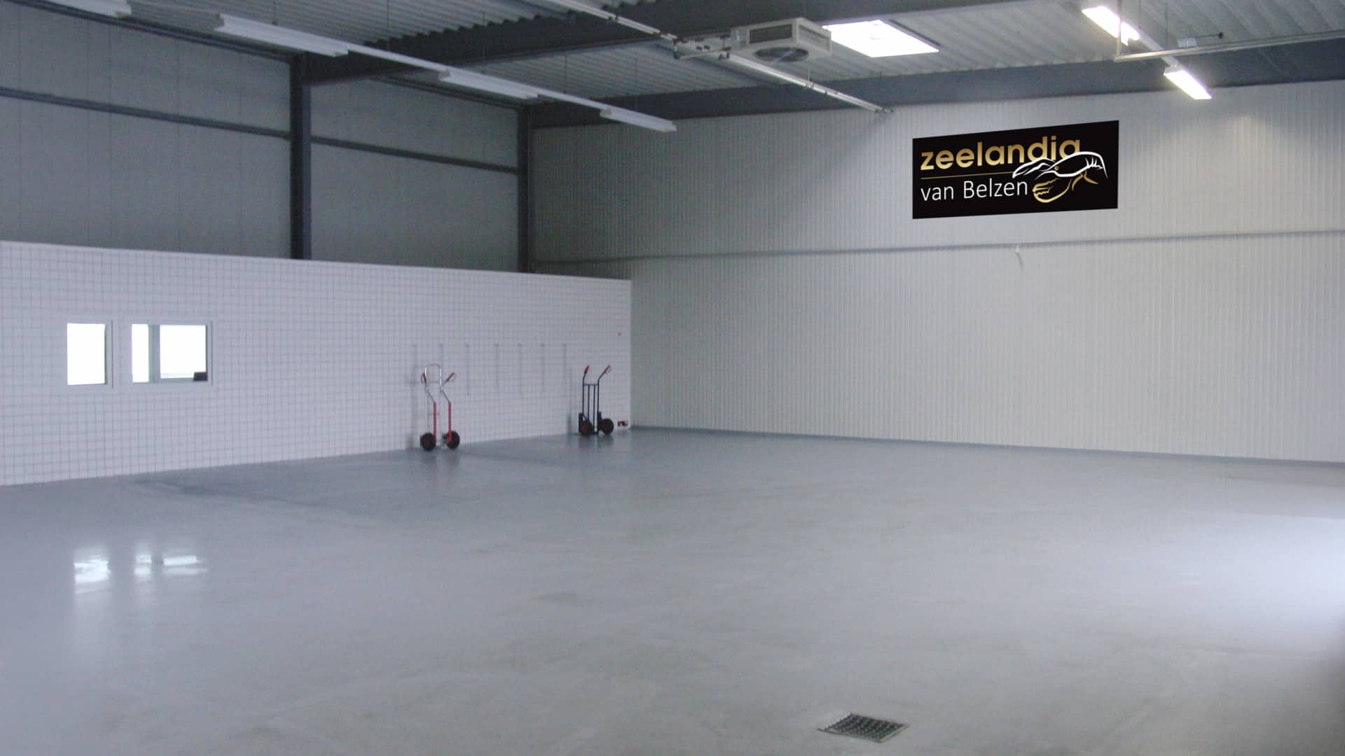 Expansion of the exhibition hall and cold storage warehouses